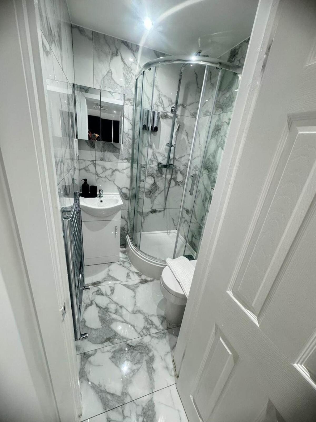 Tina Guest House Londra Esterno foto